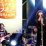 열창하는 칠포<b>제즈</b>페스티벌 적우