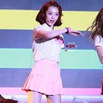 <b>무릎</b>에도 메이크업 하는 설리