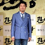 <b>옷핏</b> 좋은 송강호