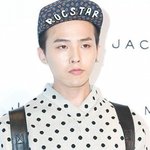 아이돌의 센스돋는 도트<b>무늬</b> 패션