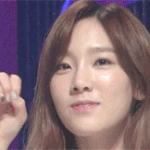 애교 부리는 女아이돌 움짤.<b>gif</b>