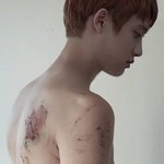 [EXO] ㅇ..여러분...겨..경수가