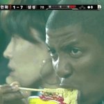 한국인이라면 공감하지 않을까.. 애국자 느낌 아니까 !