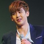 男아이돌의 깔끔한 투블럭 컷<b>st</b>