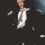 [EXO] 엑소는 팬이나 연예인이나 정신 좀 차려야 할 거 같은데...