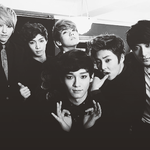 [EXO] 우리 엑솜이들 이뻐해주세요