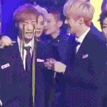 [EXO] 쇼챔1위후<b>오열</b>하는레이횽