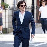 <b>셜록</b> 촬영장에서 베네딕트 컴버배치