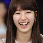 웃는게 이쁜 수지