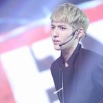 [EXO] 경수랑 준면이 오늘 옷 되게 귀엽넼ㅋㅋ(짤은 크리스임)