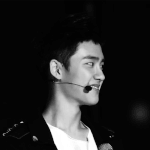 [EXO] 경수 하트<b>입술</b> 갖고싶다