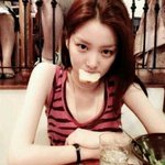 심남의 여친 싸이 보는 기분 드는 <b>이유비</b> 셀카들