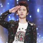 [EXO] 도경수 차렷 <b>경례</b>!