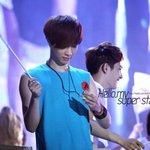 [EXO] <b>레이</b>어깨