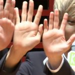 [EXO] 시우민 손<b>크기</b>