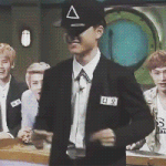 [EXO] 도경수 춤<b>신춤</b>왕이네..... 우와