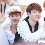 a <b>black</b> middle eye 모자..