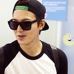 [패셔니스타] <b>스냅</b>백 뒤집어 쓴 이민호