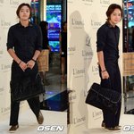 장근석 가방 안에 뭐가 들었나? 포토월에서 가방 연 장근석ㅋㅋ