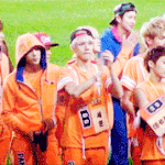 [exo] 축하포빵터져서 많이놀라셨쪄?ㅋㅋㅋㅋㅋㅋ