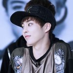 [EXO] 시우민이나 첸 보고잇음 들어와바..