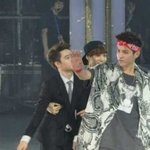 [EXO] 크리스 뒤에서 애정<b>행각</b>하는 카디