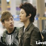 <b>옆</b>사람에게 <b>눈</b>을 못때는 아이돌들