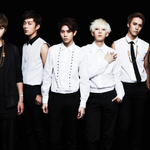 [비스트] 이번 비스트4주년때 또 <b>한국</b>에 없데요...ㅋㅋㅋㅋㅋㅋㅋ