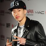 힙합에 <b>심취</b>한 아이돌 모습