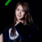 진한 <b>머리색</b>이 훨 잘 어울리는 허가윤