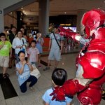 [미디어잇] 아이언맨과 사진을! 국제 <b>SF</b>영상축제 관람객으로 붐벼! 