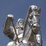 몽골이 랜드마크로 건설중인 징기스칸 <b>동상</b>