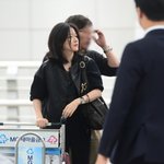 시간이 거꾸로 가는 이영애 ‘<b>쌍둥이</b> 엄마 맞아?’