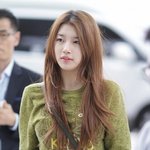 [<b>수지</b>] 저 왜이러는걸까요?