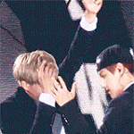 [EXO] 이건 <b>인천</b>한류콘 조니니배큥짤ㅋㅋ