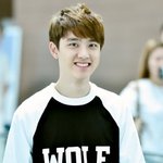 [EXO] 경수<b>어깨</b>자세히봐봐