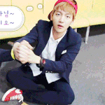 [EXO] 백현 <b>손목</b>끈풀어주세요짤