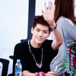 [EXO] (녹색창에 첸!)크리스는 <b>호불호</b>갈리는얼굴ㅋ..