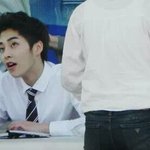 [EXO] 나진짜 이사진보고 숨멎당함