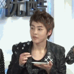 [EXO] 시우민 진짜로..........