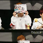 [EXO] 오늘 <b>페북</b>에 올라온 첸 짤 3