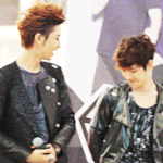 [EXO] 꿇어라 이것이 너와 나의 <b>눈높이</b>다 