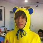 [틴탑] <b>니엘</b>이도 노란옷의외로 어울리냨ㅋㅋㅋ