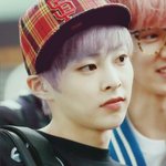 [EXO] 시우민 보라색<b>머리</b>