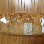 롯데슈퍼에서빵샀는데 바닥이 곰팡이<b>범벅</b>ㅠ.ㅠ 장보실때 주의하세요