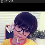 [EXO] 루한 닮은꼴로 뜨고있는 중국애기 쯔위사딘