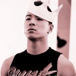 [아이돌] <b>왕관</b> 쓴 모습도 우아한 아이돌 멤버들