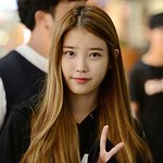 역대 최고 밝은 색으로 염색한 아이유