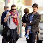 가을 느낌으로 차려 입은 <b>플린</b>이네 집