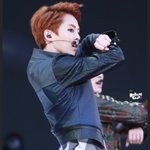 헐...시우민 <b>허리</b>..